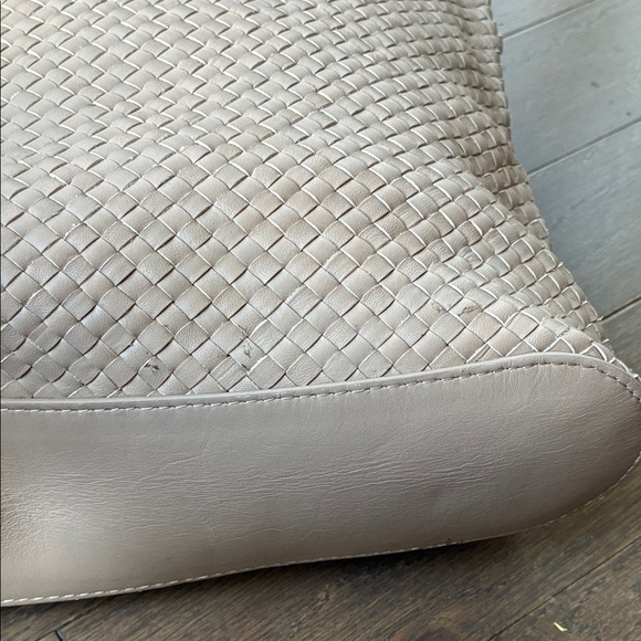 Quince Italian Leather Handwoven Large Tote - Picture 7 of 16